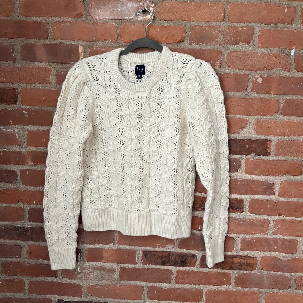 GAP Women's Ivory Knit Sweater